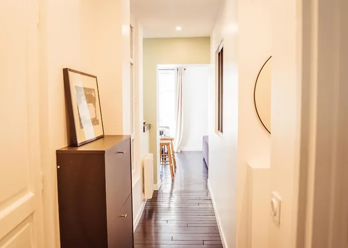 公寓 Newly Remodeled 2bed With Elevator - Mobility Lease For Students And Work Only- Minimum 30 Night