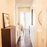דירה Newly Remodeled 2bed With Elevator - Mobility Lease For Students And Work Only- Minimum 30 Night