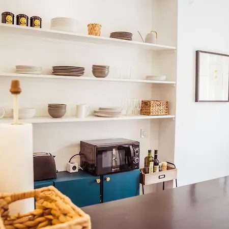 Newly Remodeled 2bed With Elevator - Mobility Lease For Students And Work Only- Minimum 30 Night