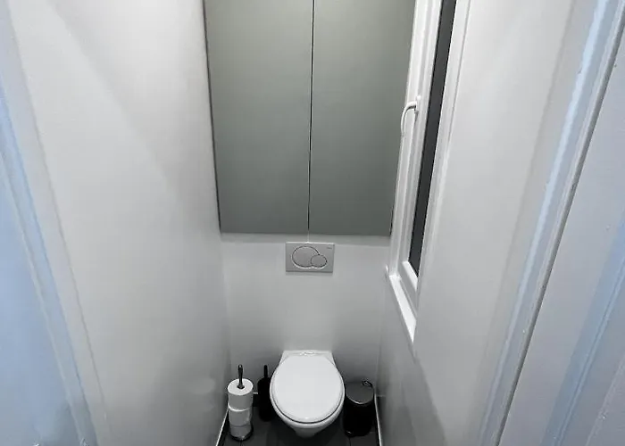 Newly Remodeled 2bed With Elevator - Mobility Lease For Students And Work Only- Minimum 30 Night * Párizs